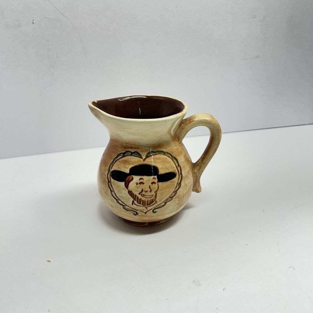 vintage 1950s/1960s Pennsbury Pottery Amish Folk Art small creamer pitcher 4”